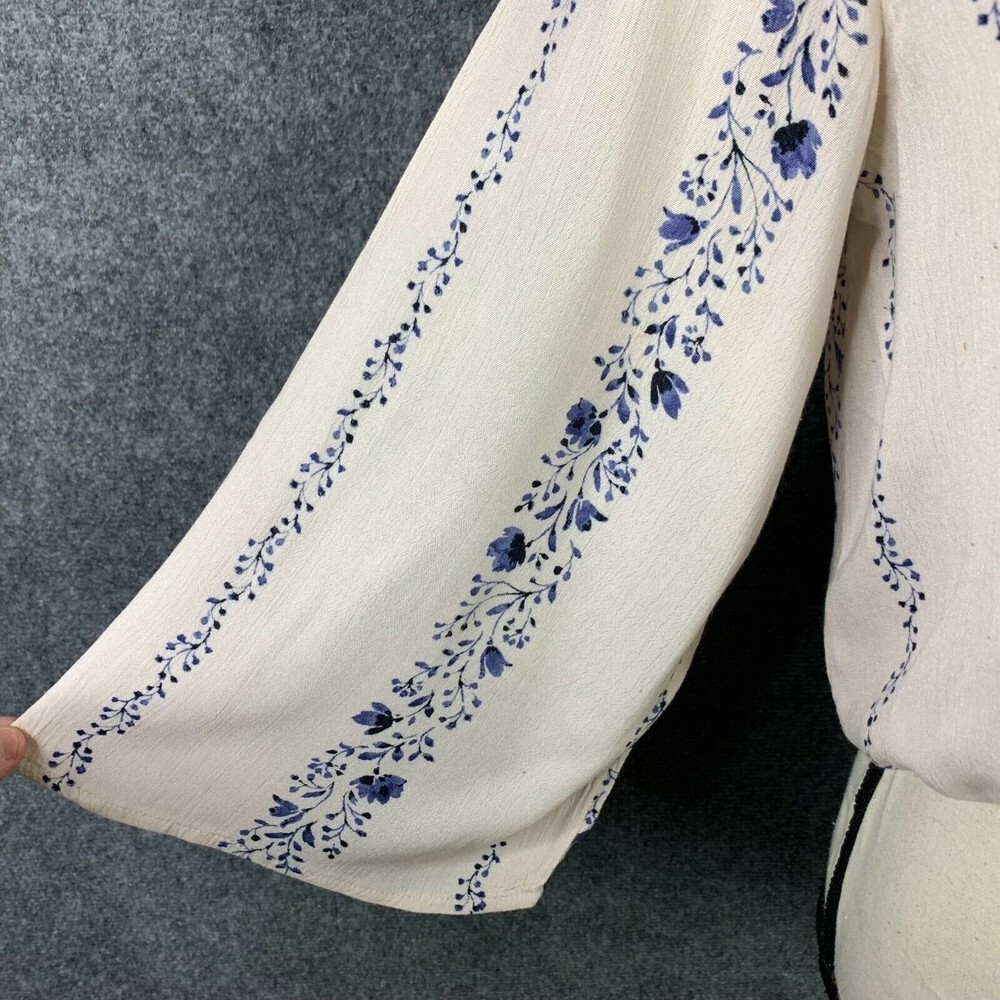 American Eagle Outfitters Cream and Blue Blouse - Picture 4 of 10